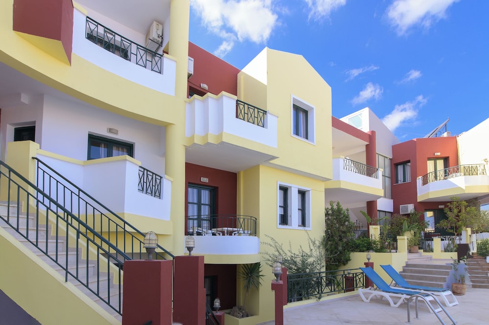 Ariadni Palace Apartments — Hotel building in Hersonissos