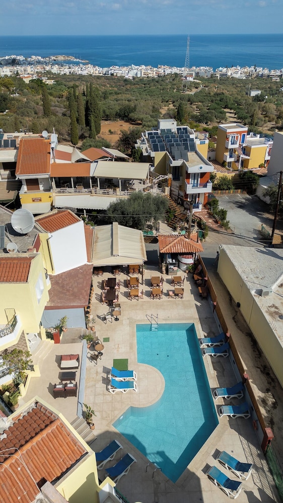 Ariadni Palace Apartments — Hotel building in Hersonissos