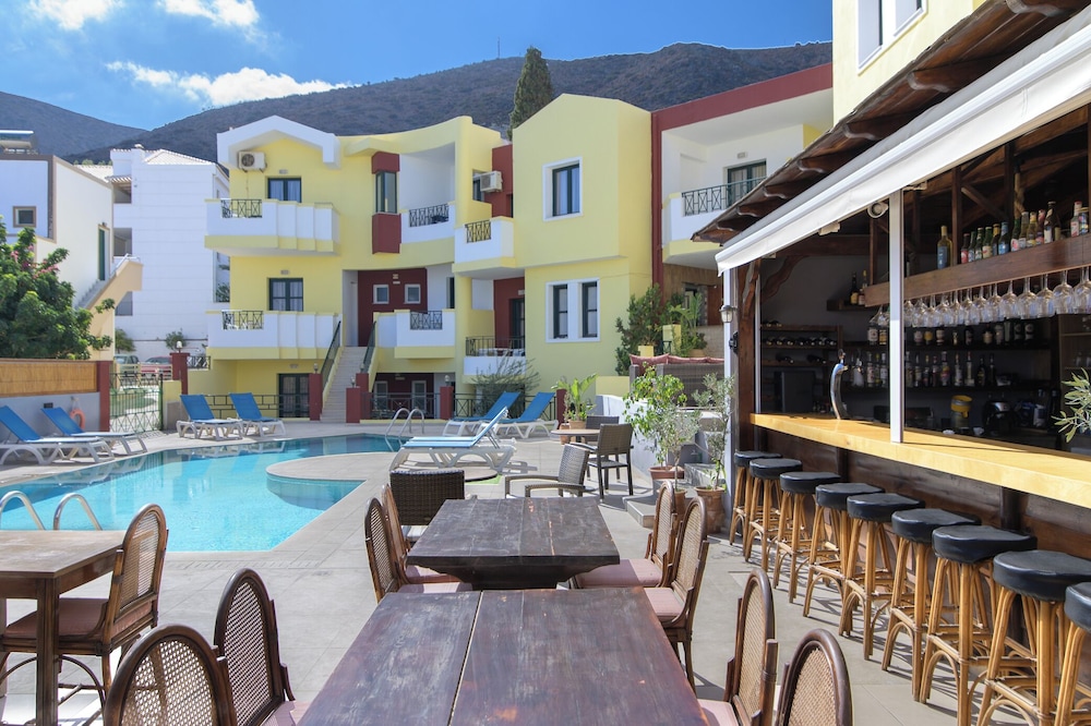 Ariadni Palace Apartments — Hotel building in Hersonissos