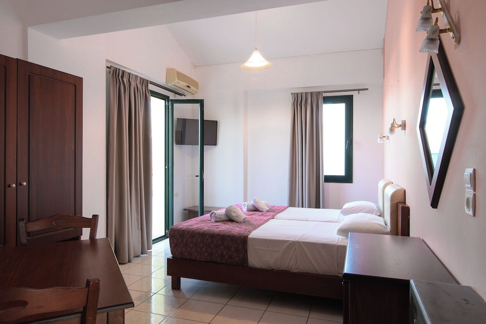 Ariadni Palace Apartments — Hotel rooms in Hersonissos