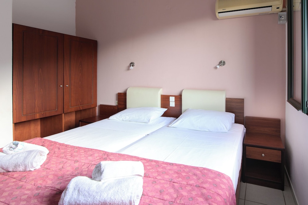 Ariadni Palace Apartments — Hotel rooms in Hersonissos