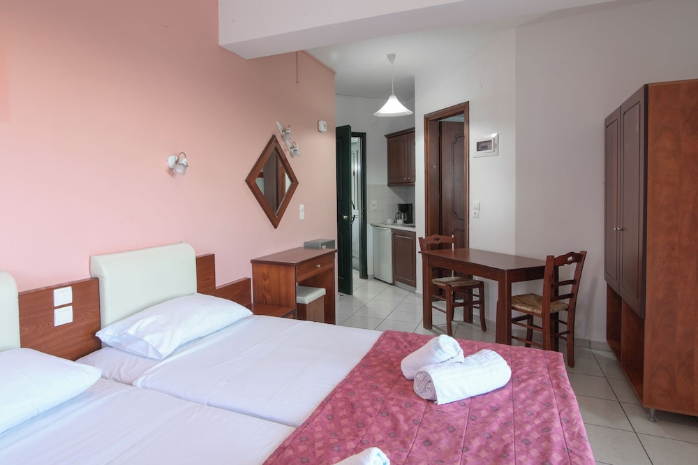 Ariadni Palace Apartments — Hotel rooms in Hersonissos