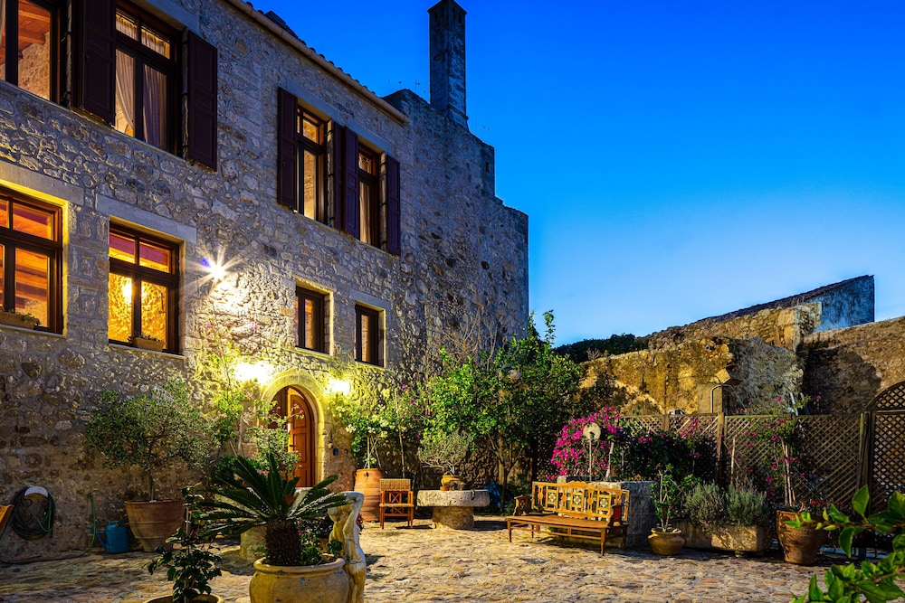 Villa Candice — Hotel building in Rethymnon