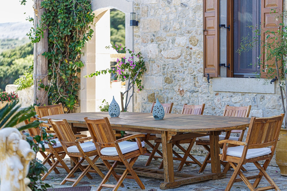 Villa Candice — Restaurant & bars in Rethymnon