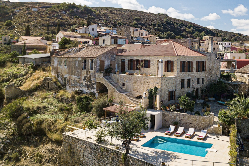 Villa Candice — Hotel building in Rethymnon