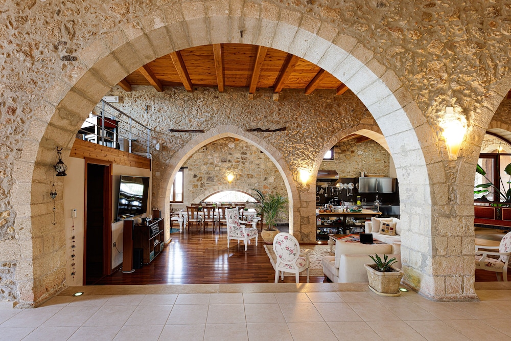Villa Candice — Restaurant & bars in Rethymnon