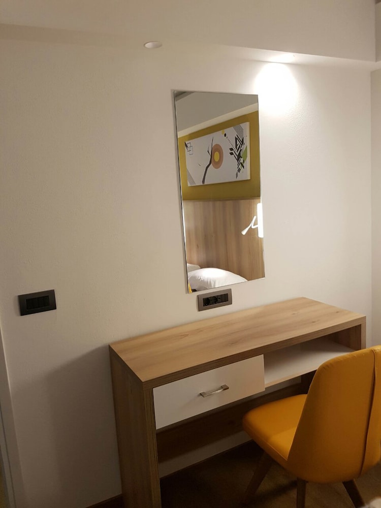 Sunny Days Hotel — Hotel rooms in Ialyssos, South Aegean