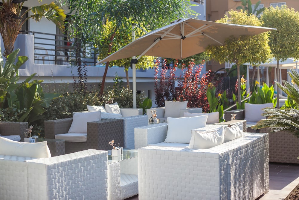 Sunny Days Hotel — Restaurant & bars in Ialyssos, South Aegean