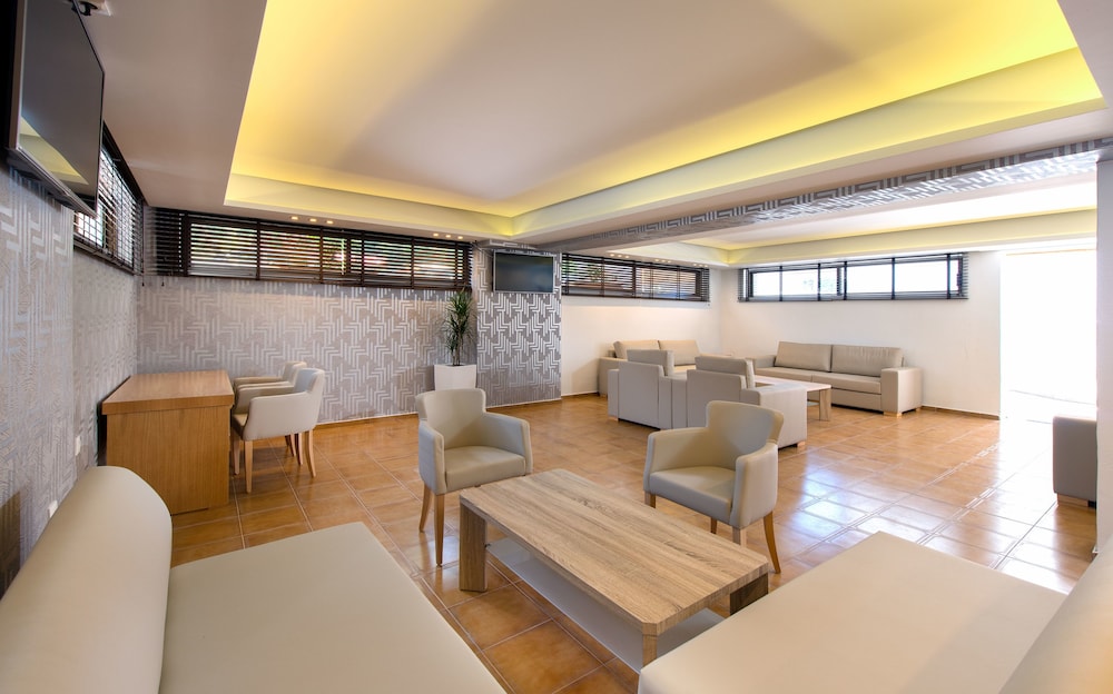 Sunny Days Hotel — Hotel building in Ialyssos, South Aegean