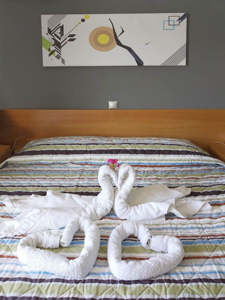 Sunny Days Hotel — Hotel rooms in Ialyssos, South Aegean