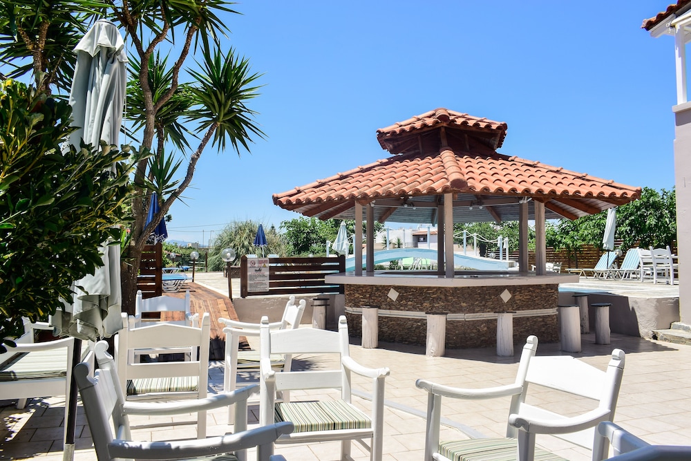 Dias studios — Beach in Georgioupolis