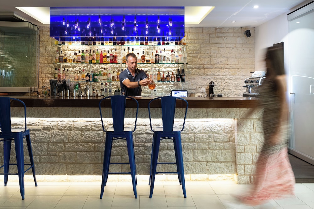 Melina Bay Boutique Hotel — Restaurant & bars in Kassopei, Ionian Islands
