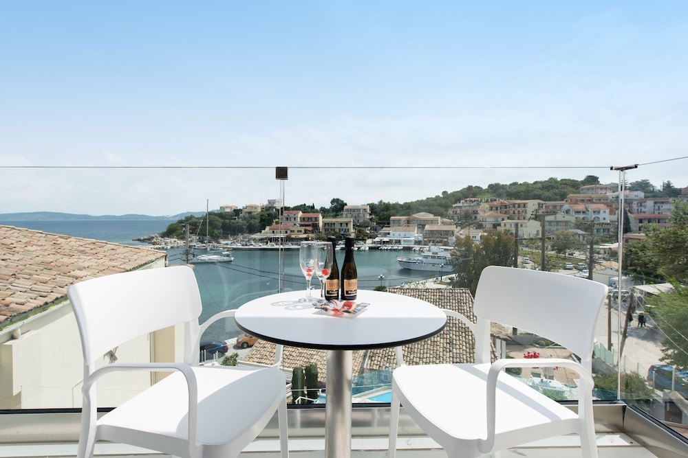 Melina Bay Boutique Hotel — Attractions in the area in Kassopei, Ionian Islands