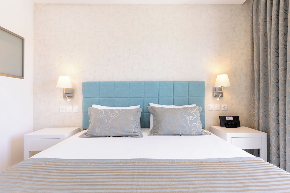 Melina Bay Boutique Hotel — Hotel rooms in Kassopei, Ionian Islands