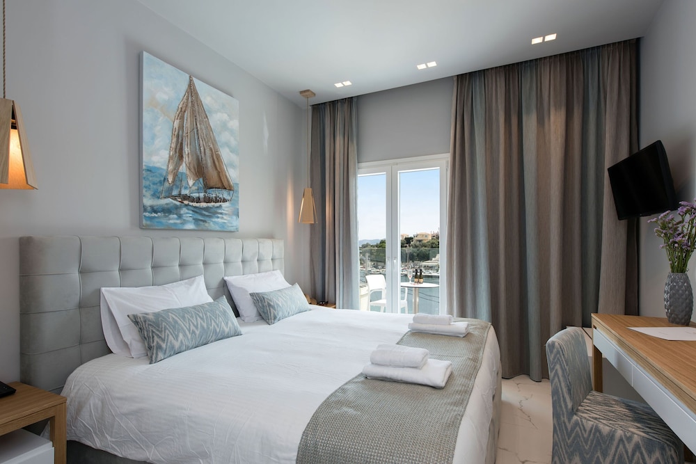 Melina Bay Boutique Hotel — Hotel rooms in Kassopei, Ionian Islands