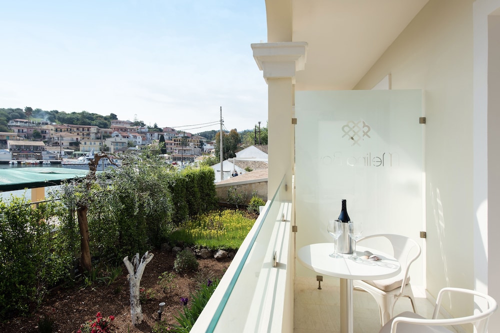 Melina Bay Boutique Hotel — Hotel rooms in Kassopei, Ionian Islands