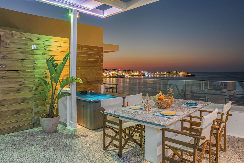 Kahlua Boutique Hotel - Adults Only — Swimming pool in Hersonissos