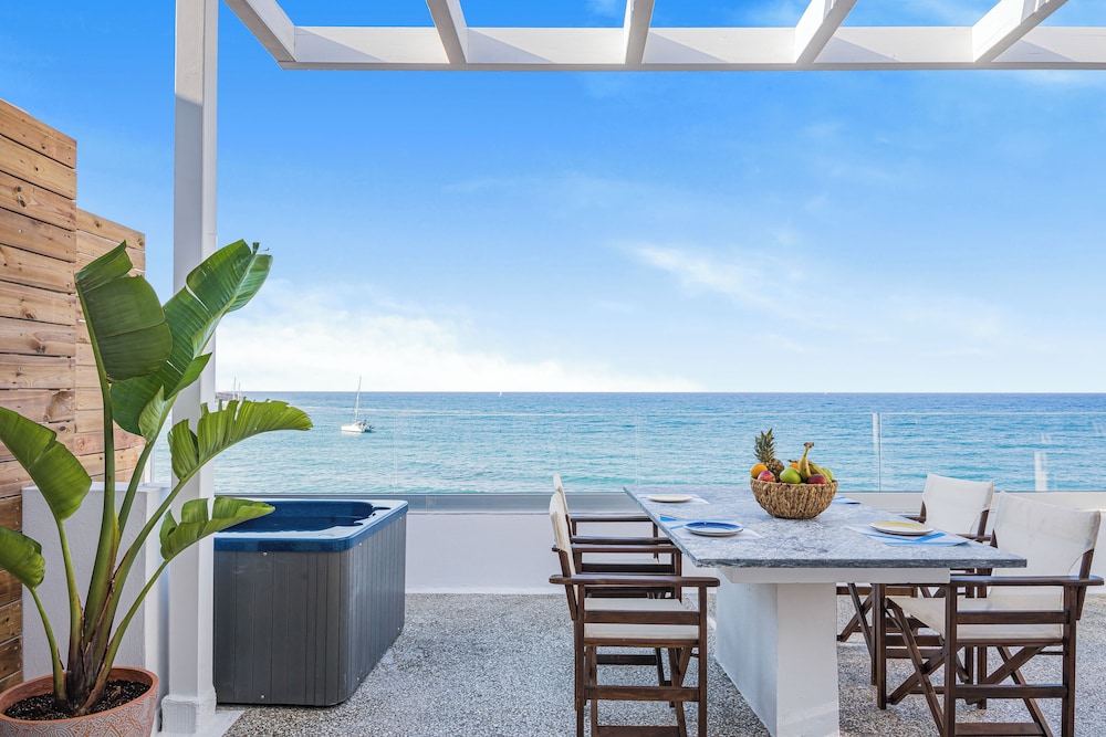Kahlua Boutique Hotel - Adults Only — Beach in Hersonissos