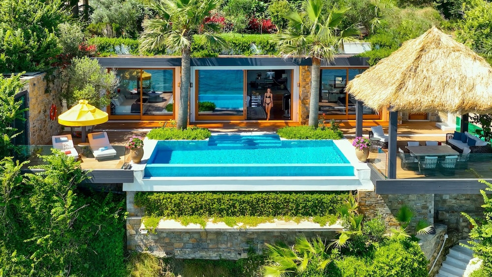 Porto Zante Villas And Spa — Swimming pool in Tsilivi, Ionian Islands