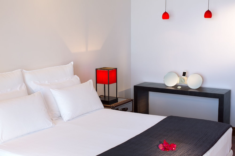 Porto Zante Villas And Spa — Hotel rooms in Tsilivi, Ionian Islands