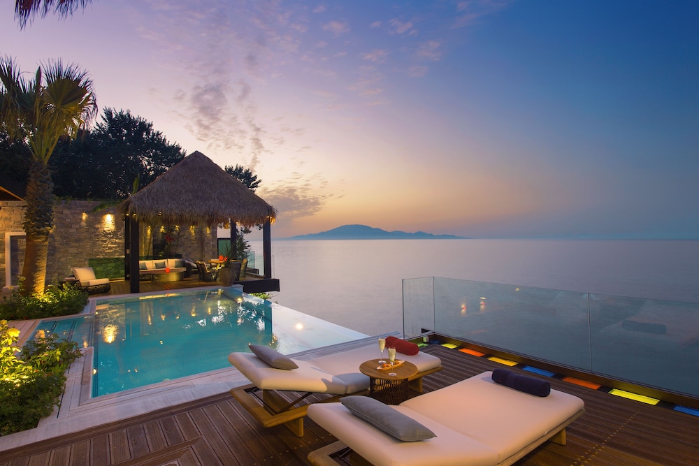 Porto Zante Villas And Spa — Swimming pool in Tsilivi, Ionian Islands