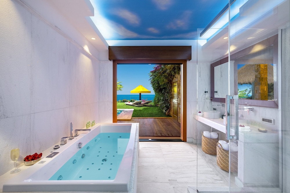 Porto Zante Villas And Spa — Hotel rooms in Tsilivi, Ionian Islands