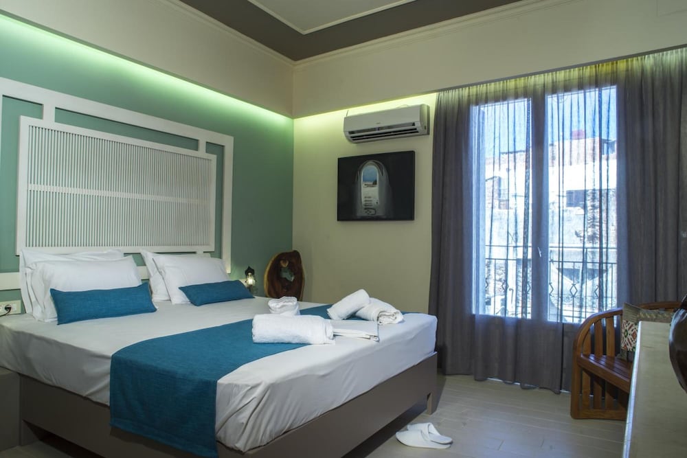 Elia Potie — Hotel rooms in Chania