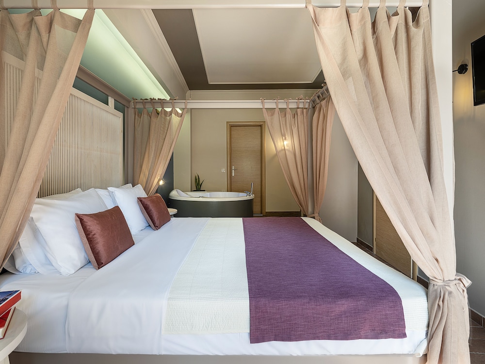 Elia Potie — Hotel rooms in Chania