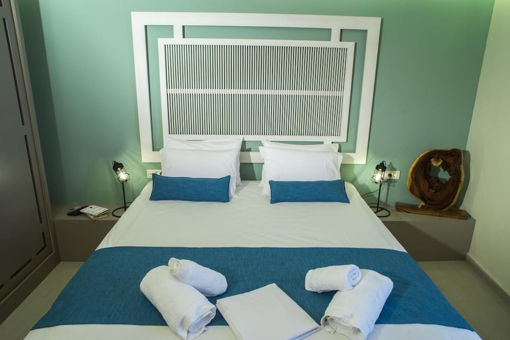 Elia Potie — Hotel rooms in Chania