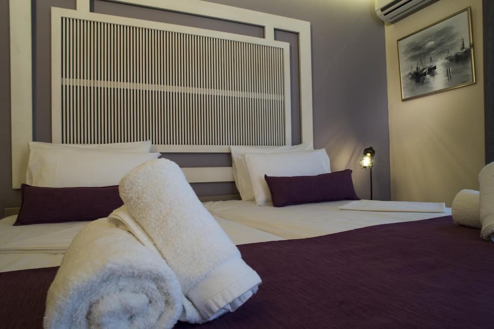 Elia Potie — Hotel rooms in Chania