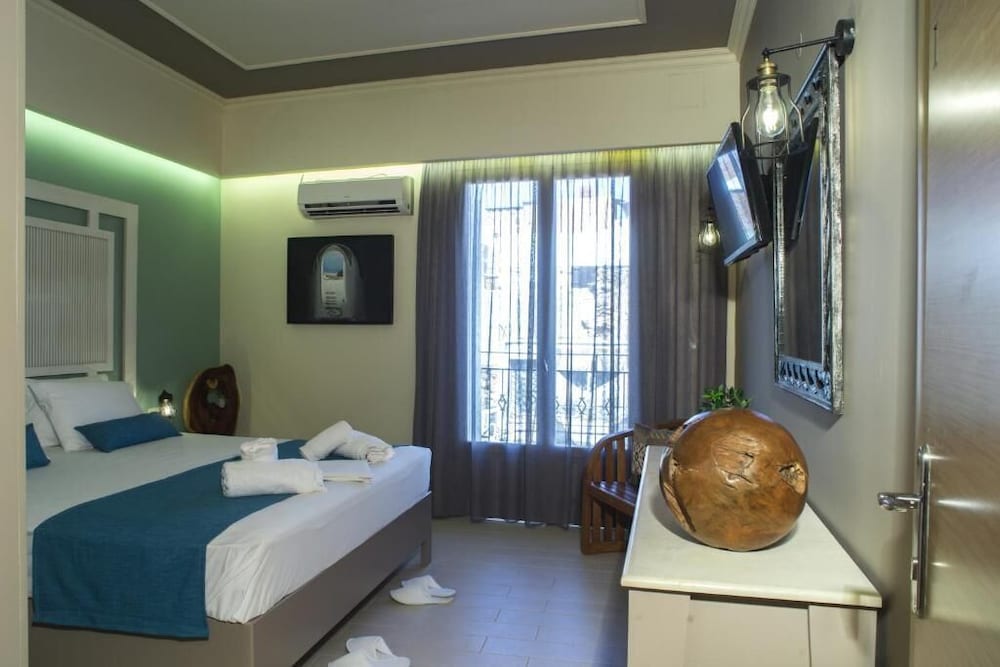 Elia Potie — Hotel rooms in Chania