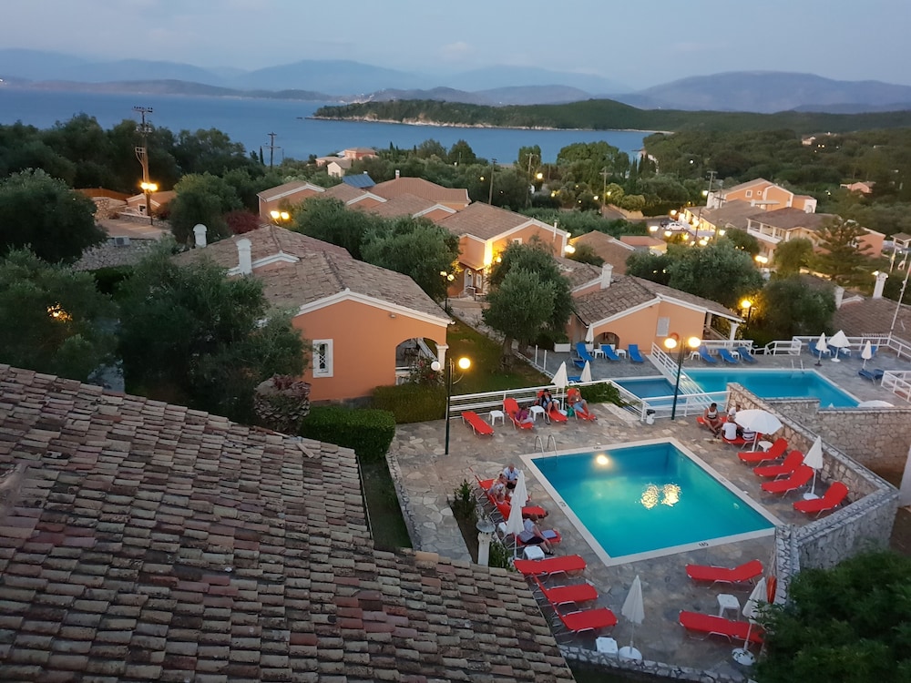 Michelangelo Resort Corfu — Swimming pool in Kassopei, Ionian Islands
