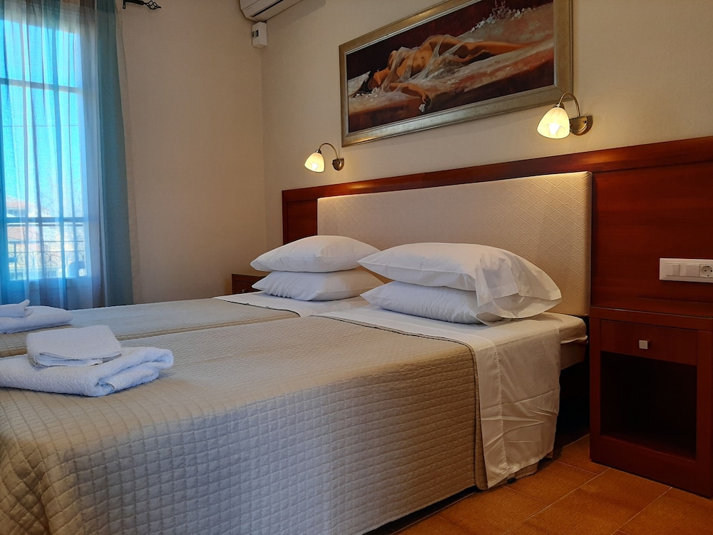 Solaris Apartment Kassiopi — Hotel rooms in Kassopei, Ionian Islands