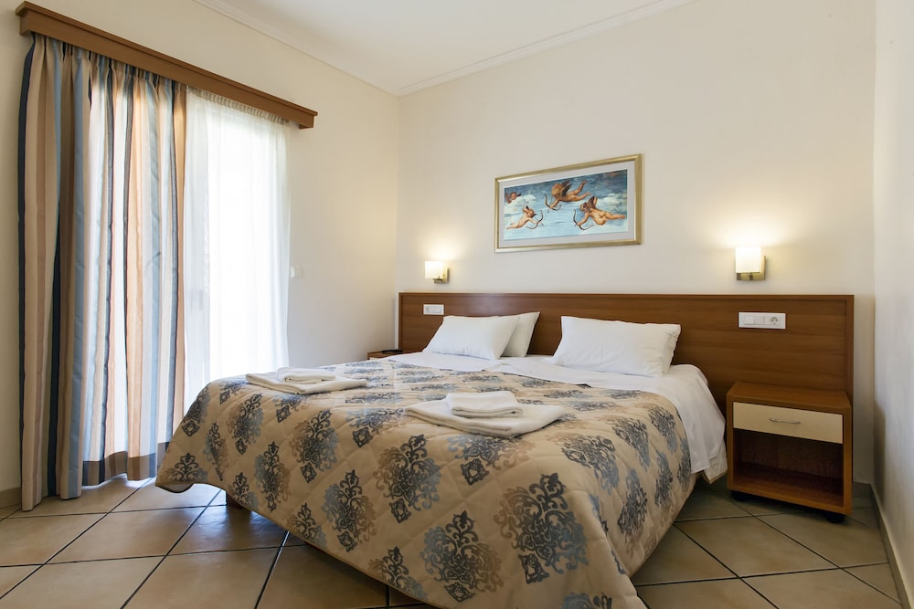 Solaris Apartment Kassiopi — Hotel rooms in Kassopei, Ionian Islands