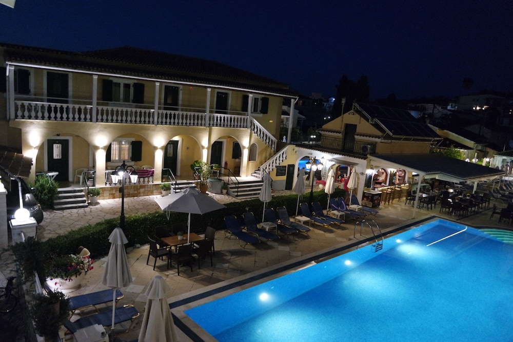 Solaris Apartment Kassiopi — Swimming pool in Kassopei, Ionian Islands