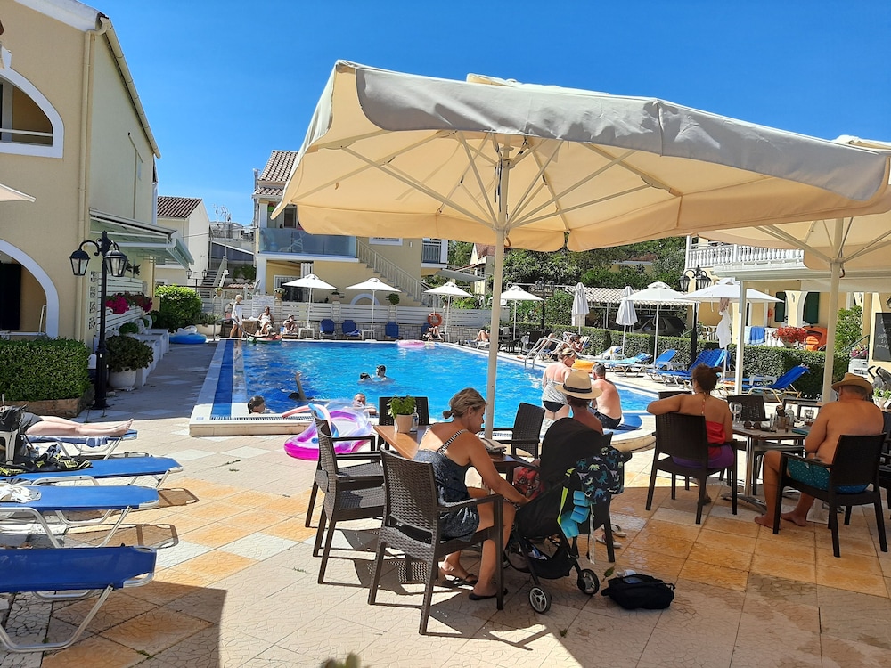 Solaris Apartment Kassiopi — Swimming pool in Kassopei, Ionian Islands