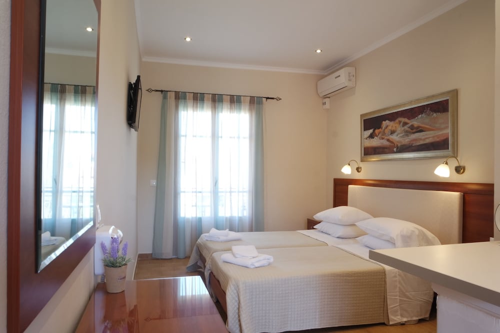 Solaris Apartment Kassiopi — Hotel rooms in Kassopei, Ionian Islands