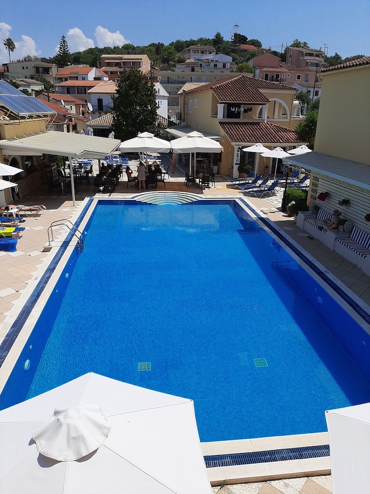 Solaris Apartment Kassiopi — Swimming pool in Kassopei, Ionian Islands
