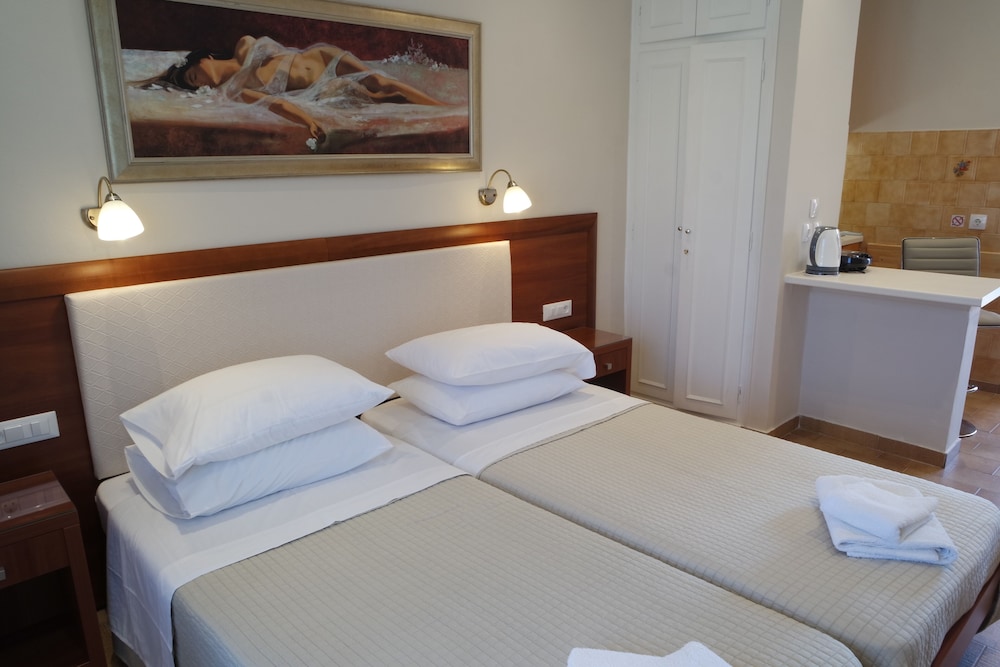 Solaris Apartment Kassiopi — Hotel rooms in Kassopei, Ionian Islands
