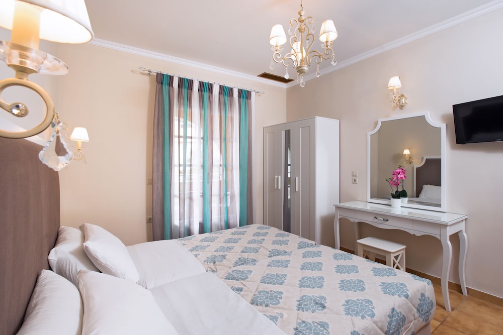 Solaris Apartment Kassiopi — Hotel rooms in Kassopei, Ionian Islands