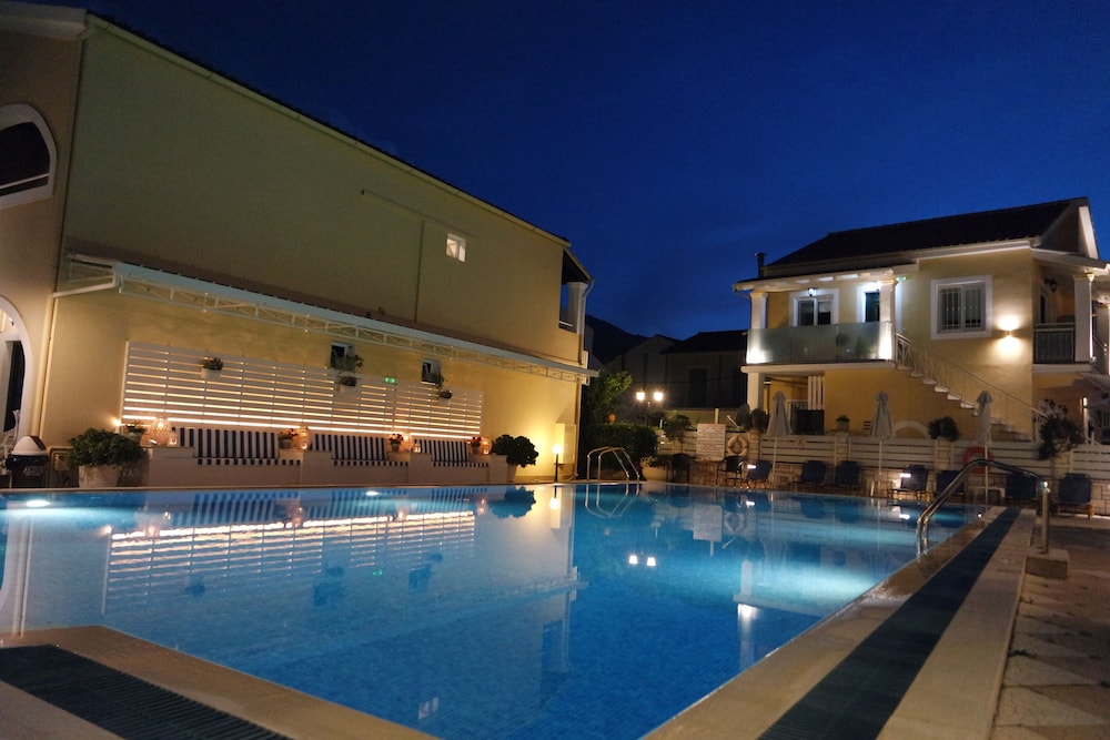 Solaris Apartment Kassiopi — Swimming pool in Kassopei, Ionian Islands