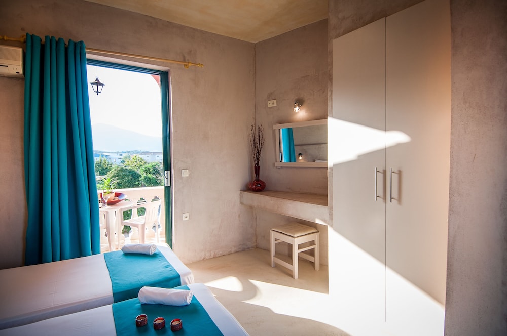Zante Nest Studios & Apartments — Hotel rooms in Alikanas, Ionian Islands