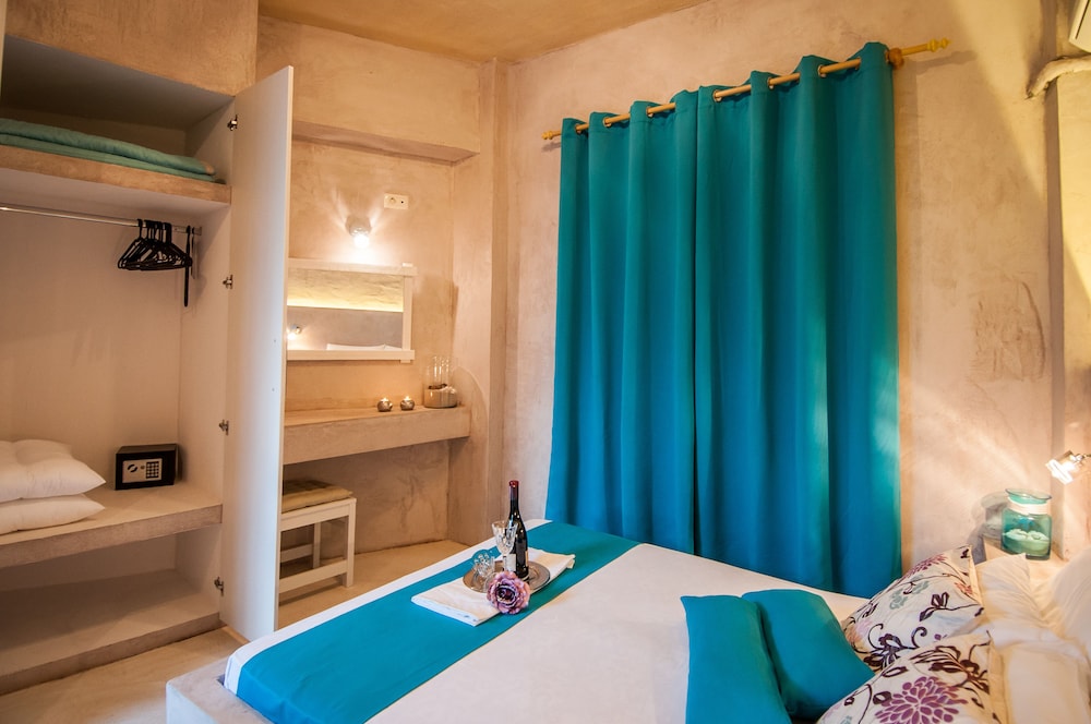 Zante Nest Studios & Apartments — Hotel rooms in Alikanas, Ionian Islands