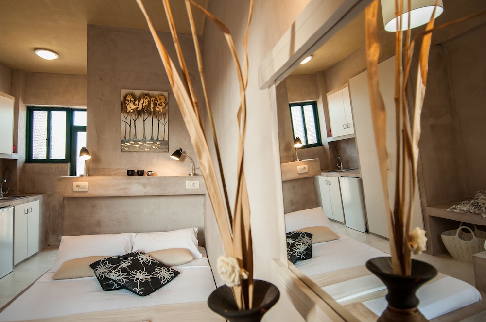 Zante Nest Studios & Apartments — Hotel rooms in Alikanas, Ionian Islands