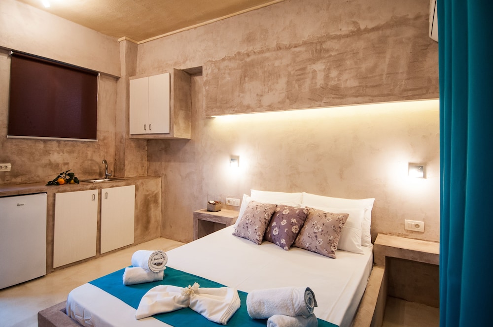 Zante Nest Studios & Apartments — Hotel rooms in Alikanas, Ionian Islands