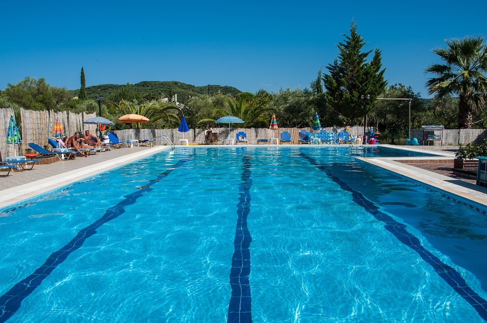 Zante Nest Studios & Apartments — Swimming pool in Alikanas, Ionian Islands