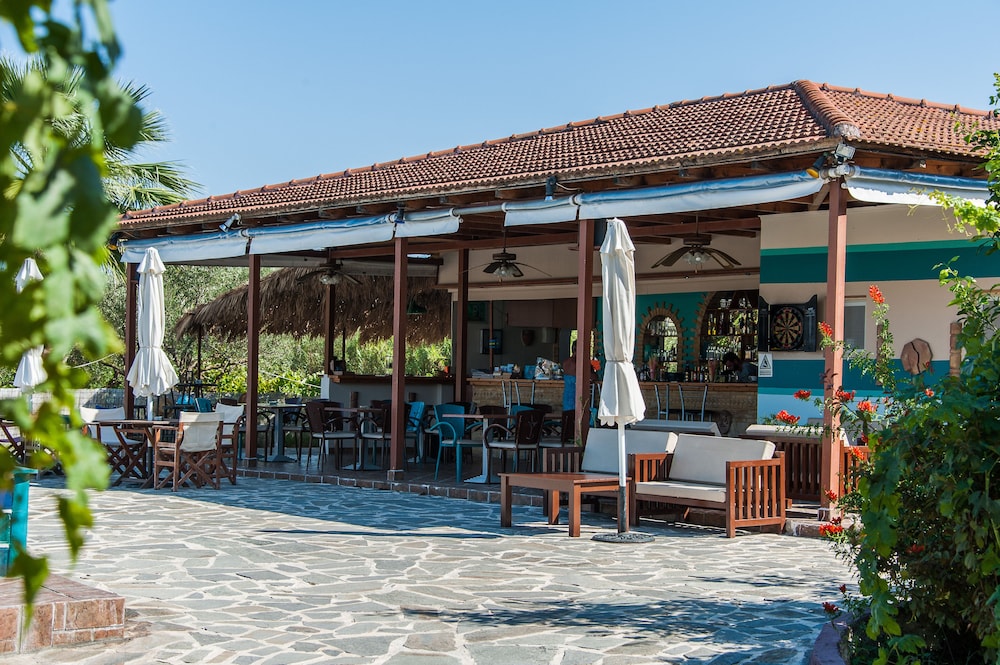 Zante Nest Studios & Apartments — Restaurant & bars in Alikanas, Ionian Islands
