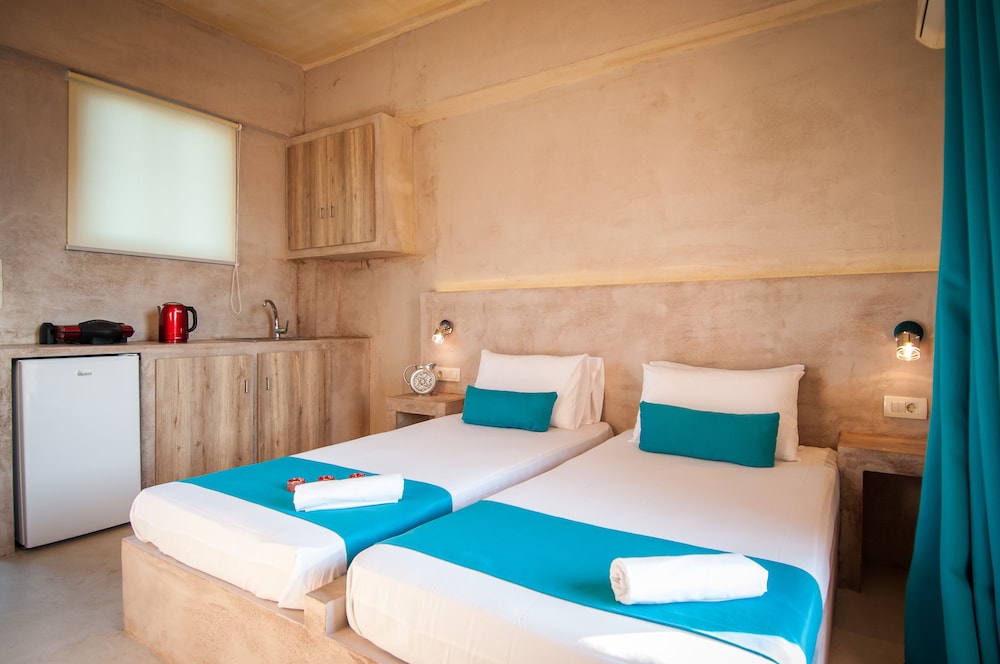 Zante Nest Studios & Apartments — Hotel rooms in Alikanas, Ionian Islands