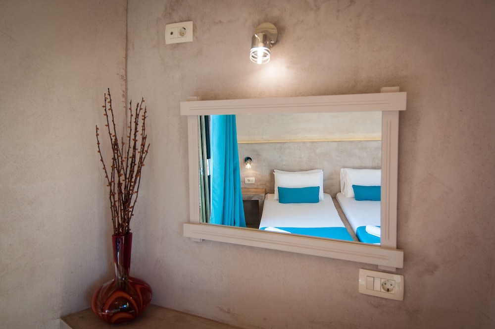 Zante Nest Studios & Apartments — Hotel rooms in Alikanas, Ionian Islands