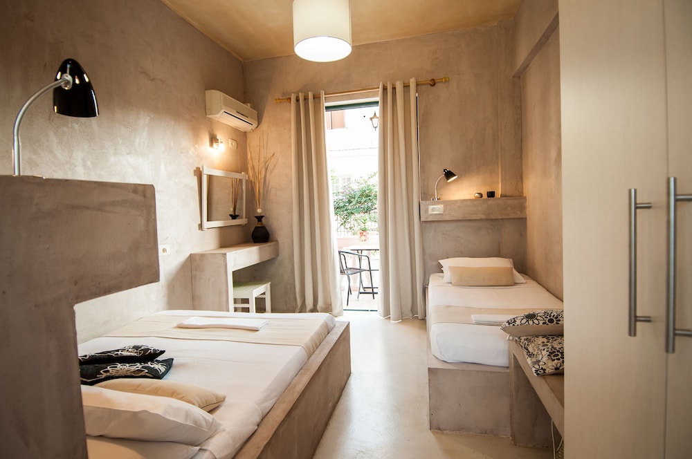 Zante Nest Studios & Apartments — Hotel rooms in Alikanas, Ionian Islands